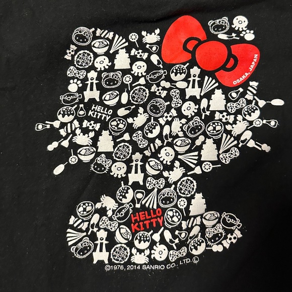 Hello kitty Tshirt from Osaka, Japan - Picture 3 of 4